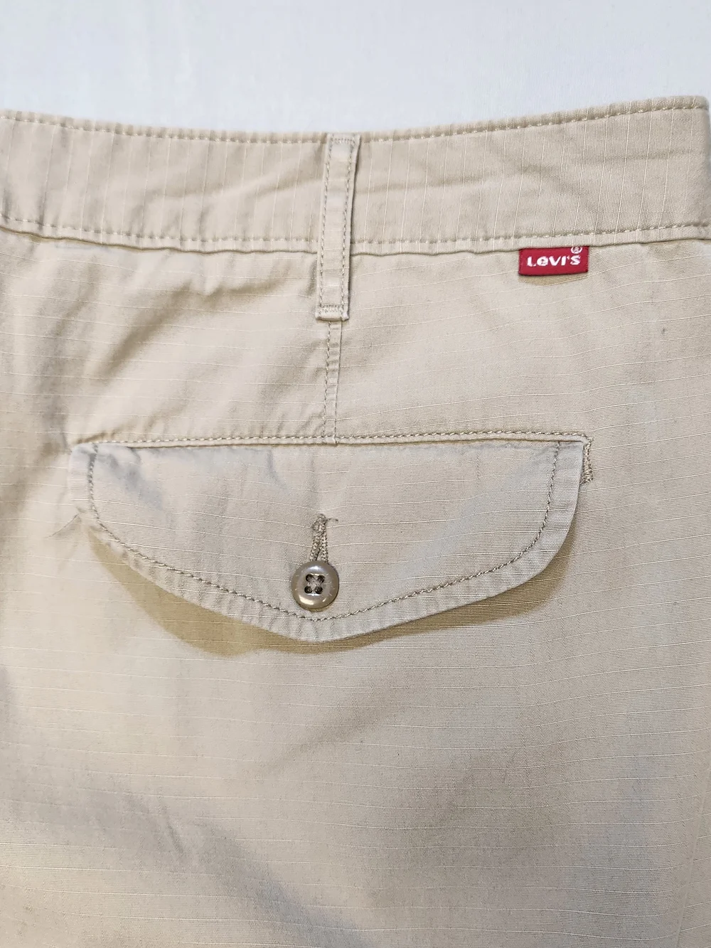 Levi's Cargo Shorts Size 48 Beige Tan Khaki 100% Cotton Hiking Outdoor Gorpcore